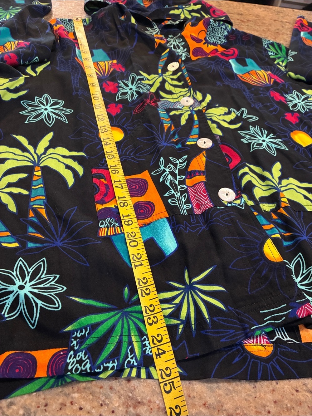 Paradiso Tropical Hoodie Button-Up Shirt - Black with Neon Floral Print, size: L - Picture 8 of 12